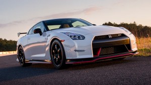 Nissan-GT-R_Nismo_2015-W