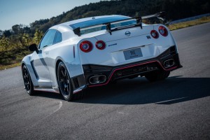 nissan-gtr-nismo-2015_0